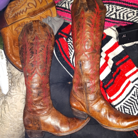 Shoes - Mayra Cowgirl Boots